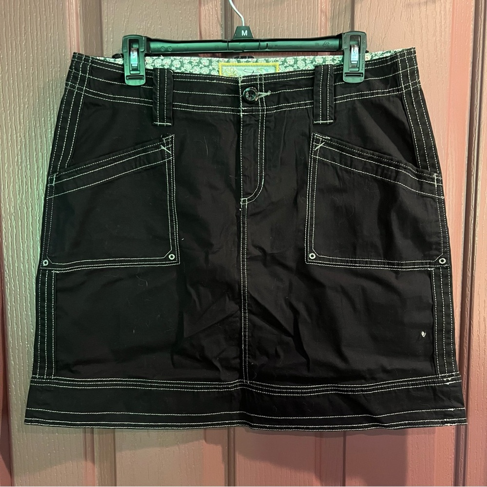 Aventura Black Mini Skirt with White Stitching